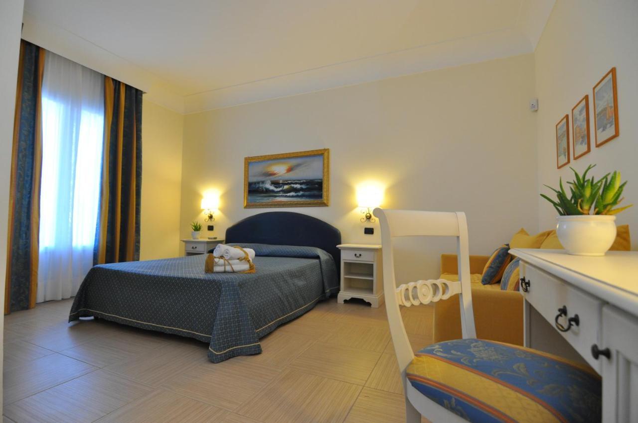 Deluxe Room,969156769:JPEG